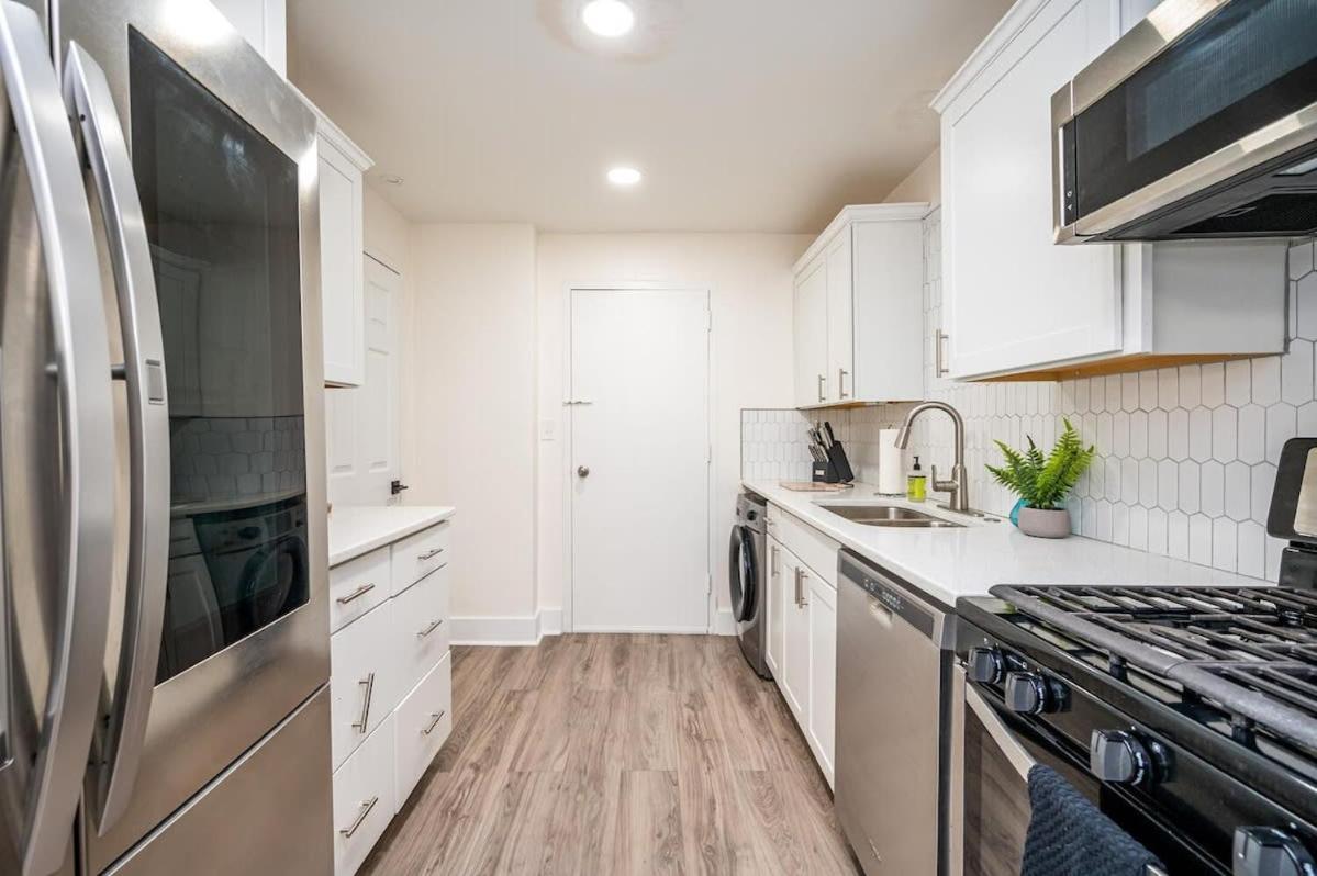 2B1B Modern Downtown Atl Condo W 1 Free Parking Lm1007 Atlanta Buitenkant foto